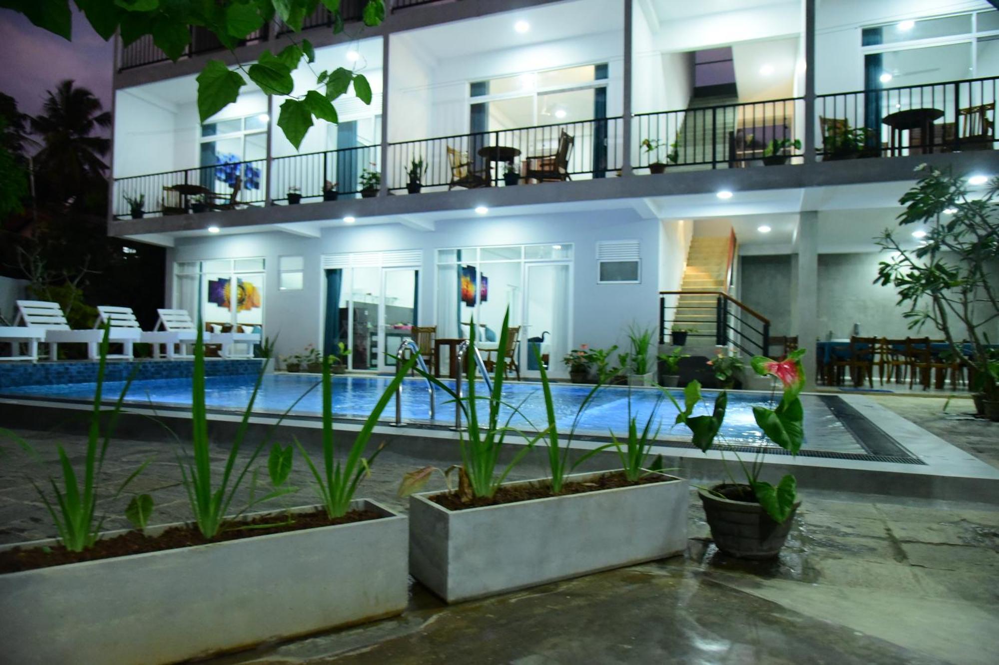 Di Sicuro Tourist Inn هيكادوفا المظهر الخارجي الصورة