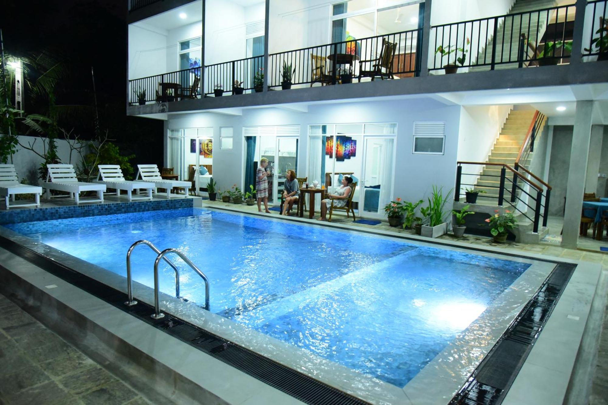Di Sicuro Tourist Inn هيكادوفا المظهر الخارجي الصورة