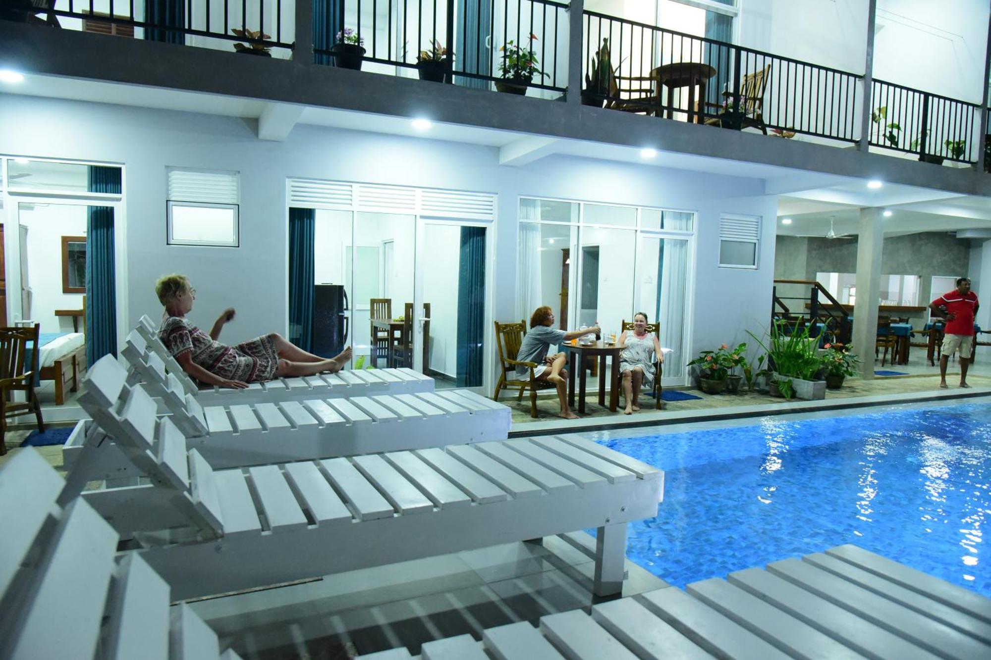 Di Sicuro Tourist Inn هيكادوفا المظهر الخارجي الصورة