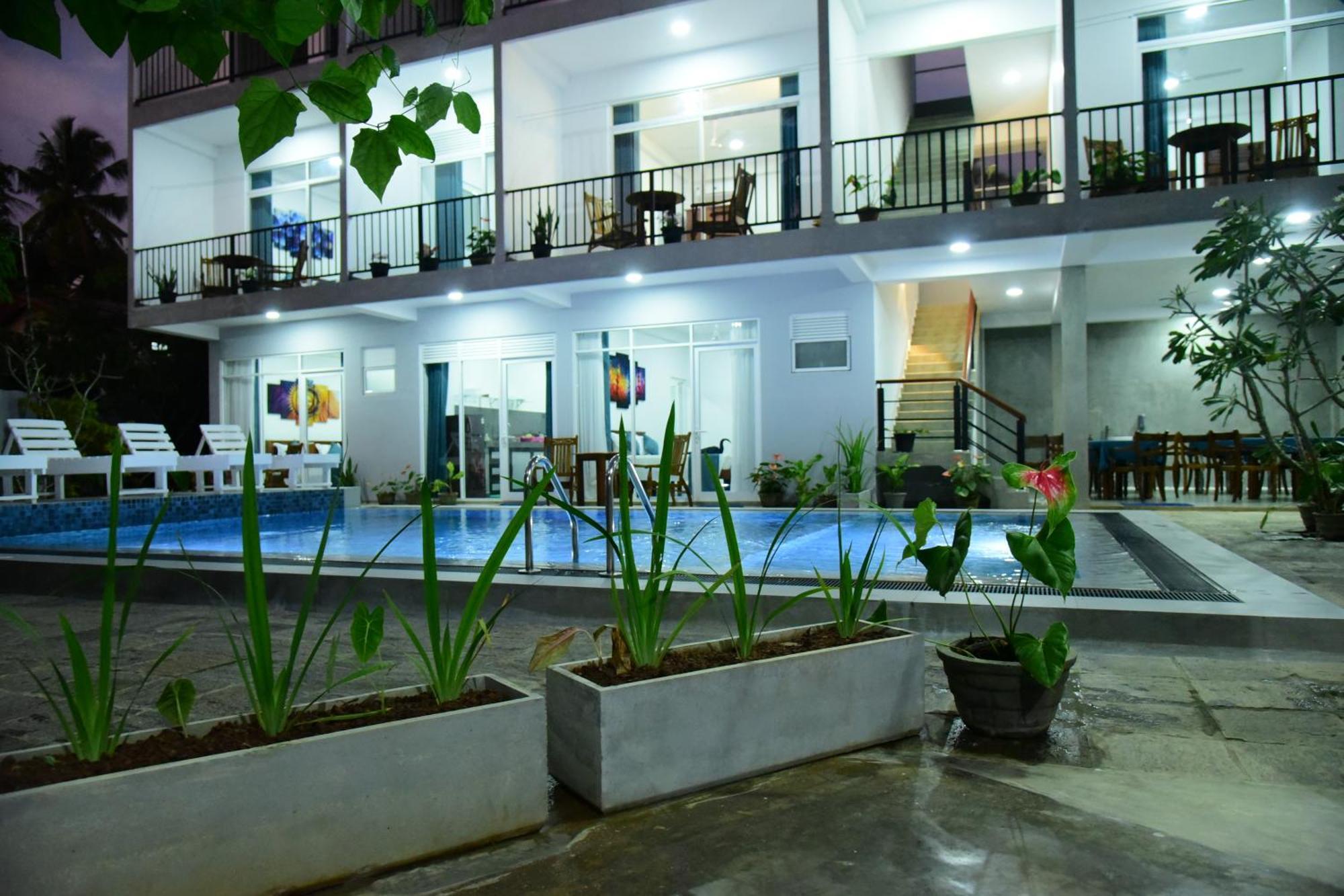 Di Sicuro Tourist Inn هيكادوفا المظهر الخارجي الصورة