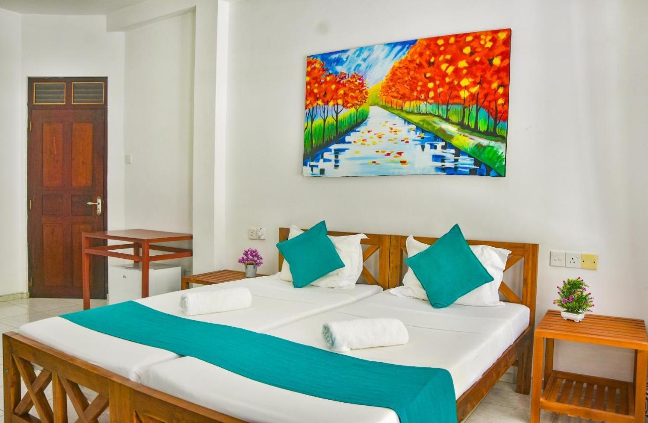 Di Sicuro Tourist Inn هيكادوفا المظهر الخارجي الصورة