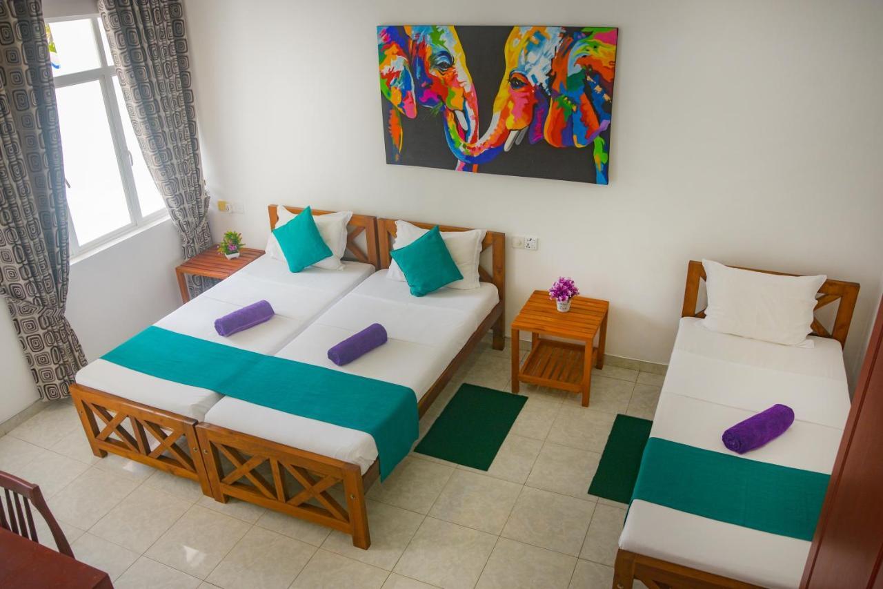 Di Sicuro Tourist Inn هيكادوفا المظهر الخارجي الصورة